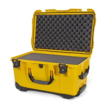 Photo de NANUK™ 938 - Valise de Protection Jaune avec Mousse