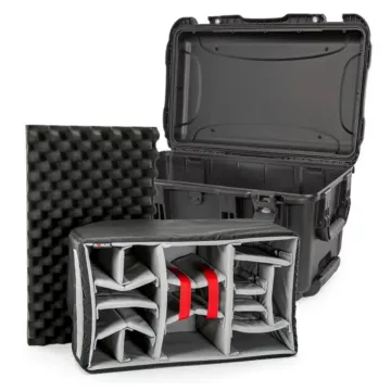 Photo de NANUK™ 938 - Valise de Protection Noir avec Séparateur