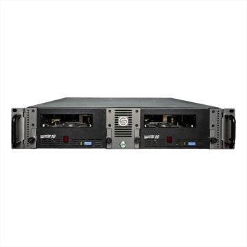 SymplyPRO 2U SAS LTO-10 – Vue avant en rack avec lecteur intégré
